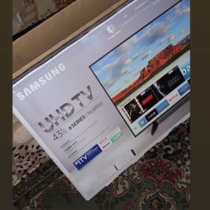 Samsung TV 43’ inches